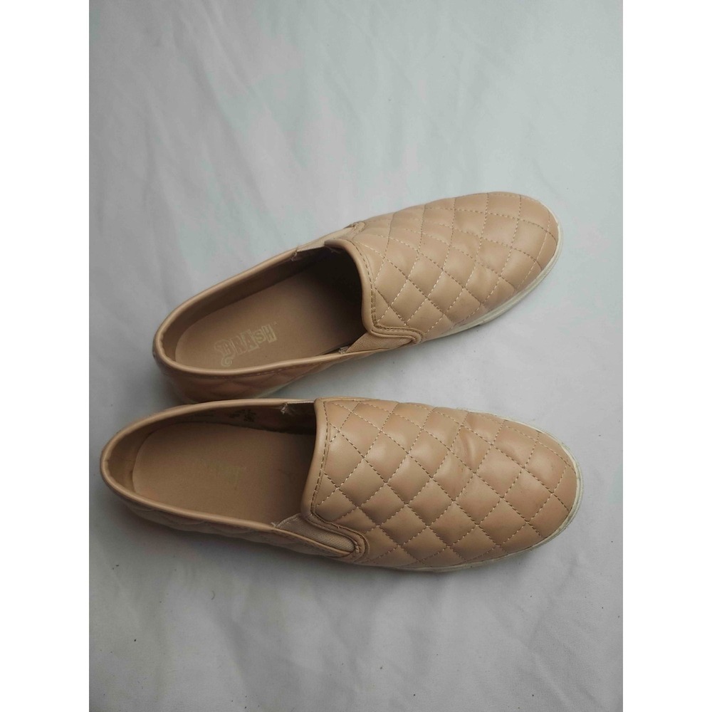 Brash‎ Quilted Flats Womens 9 Beige Faux Leather Slip On Ballet Comfort Sneakers